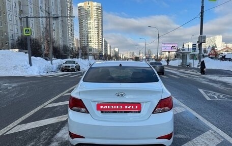 Hyundai Solaris II рестайлинг, 2016 год, 900 000 рублей, 6 фотография