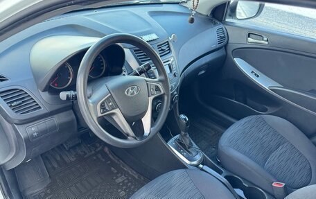 Hyundai Solaris II рестайлинг, 2016 год, 900 000 рублей, 13 фотография