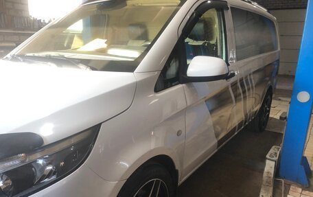 Mercedes-Benz Vito, 2015 год, 2 100 000 рублей, 2 фотография