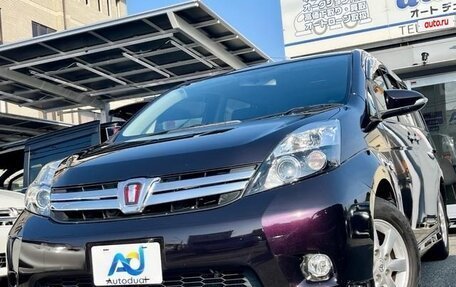 Toyota ISis I, 2016 год, 890 555 рублей, 1 фотография