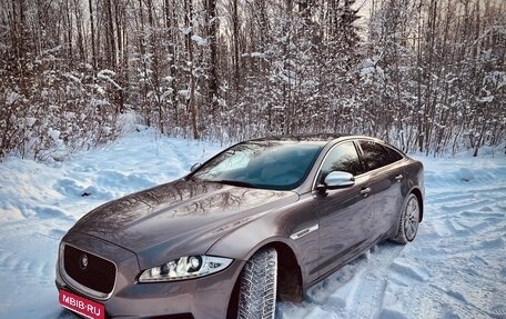 Jaguar XJ IV (X351), 2012 год, 2 200 000 рублей, 1 фотография