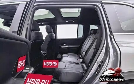 Mercedes-Benz GLB, 2021 год, 2 550 000 рублей, 10 фотография