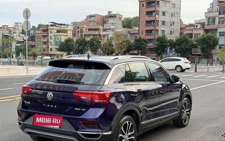 Volkswagen T-Roc I, 2022 год, 1 600 000 рублей, 5 фотография