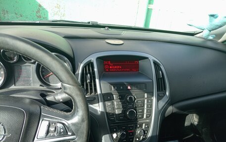 Opel Astra J, 2012 год, 750 000 рублей, 2 фотография