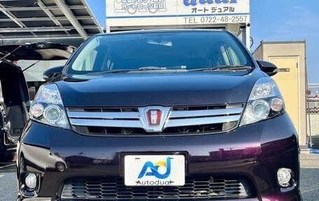 Toyota ISis I, 2016 год, 890 555 рублей, 2 фотография