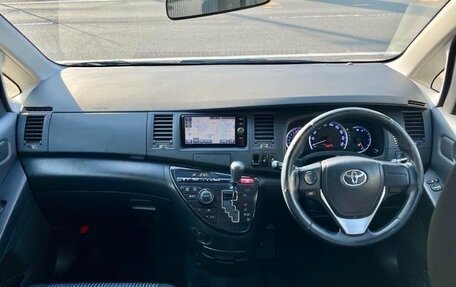 Toyota ISis I, 2016 год, 890 555 рублей, 8 фотография