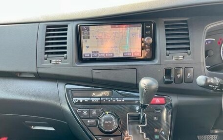 Toyota ISis I, 2016 год, 890 555 рублей, 16 фотография