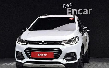 Chevrolet Trax, 2022 год, 1 100 000 рублей, 2 фотография