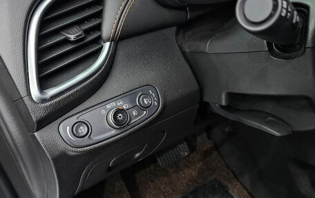 Chevrolet Trax, 2022 год, 1 100 000 рублей, 10 фотография