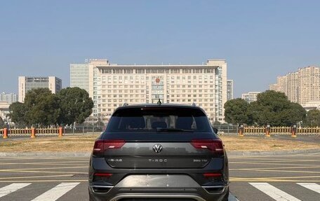 Volkswagen T-Roc I, 2023 год, 1 430 000 рублей, 5 фотография