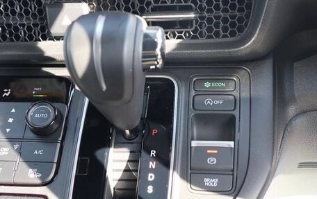 Honda Stepwgn, 2025 год, 2 750 000 рублей, 24 фотография