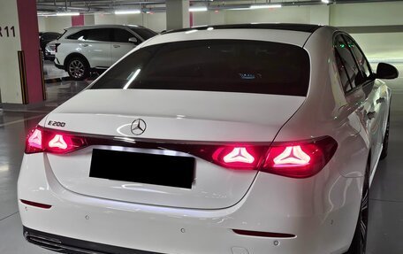 Mercedes-Benz E-Класс, 2024 год, 5 950 000 рублей, 5 фотография