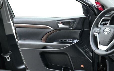 Toyota Highlander III, 2015 год, 2 445 000 рублей, 9 фотография