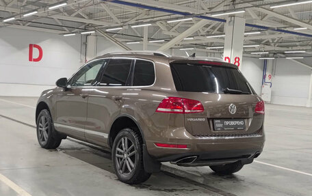 Volkswagen Touareg III, 2014 год, 2 950 000 рублей, 8 фотография