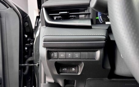 Toyota Camry, 2025 год, 4 900 000 рублей, 19 фотография