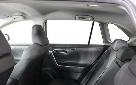 Toyota RAV4, 2021 год, 2 897 000 рублей, 10 фотография