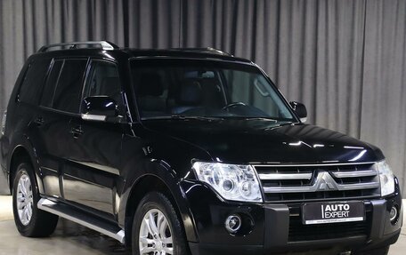 Mitsubishi Pajero IV, 2011 год, 1 929 000 рублей, 2 фотография