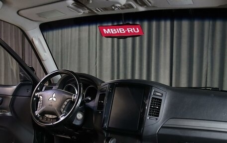 Mitsubishi Pajero IV, 2011 год, 1 929 000 рублей, 6 фотография