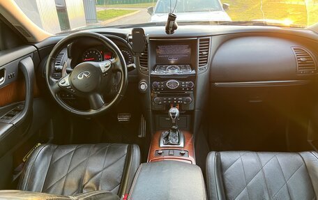 Infiniti FX II, 2011 год, 2 000 000 рублей, 6 фотография