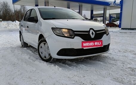 Renault Logan II, 2018 год, 550 000 рублей, 2 фотография