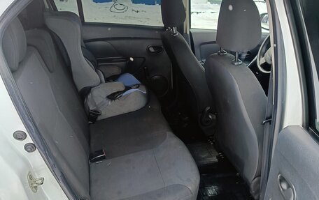 Renault Logan II, 2018 год, 550 000 рублей, 12 фотография