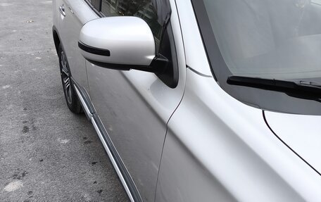 Mitsubishi Outlander III рестайлинг 3, 2015 год, 2 150 000 рублей, 6 фотография