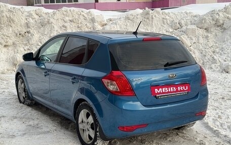 KIA cee'd I рестайлинг, 2011 год, 870 000 рублей, 4 фотография