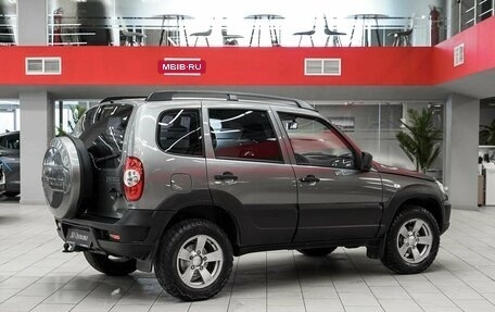 Chevrolet Niva I рестайлинг, 2013 год, 655 000 рублей, 2 фотография