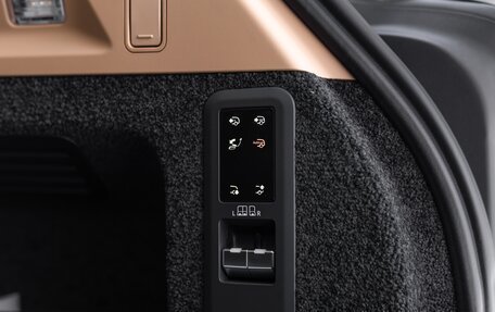 Land Rover Range Rover IV рестайлинг, 2025 год, 23 500 000 рублей, 40 фотография