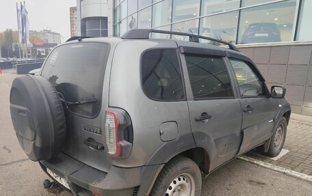 Chevrolet Niva I рестайлинг, 2015 год, 639 000 рублей, 5 фотография