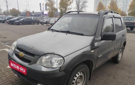 Chevrolet Niva I рестайлинг, 2015 год, 639 000 рублей, 3 фотография