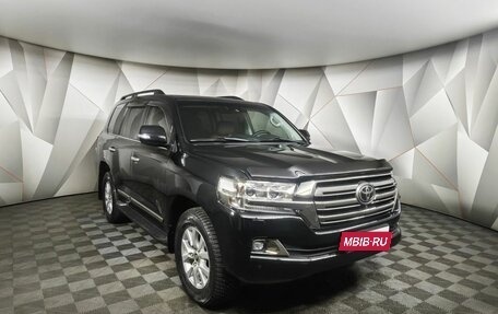 Toyota Land Cruiser 200, 2015 год, 5 598 000 рублей, 3 фотография