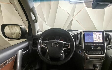 Toyota Land Cruiser 200, 2015 год, 5 598 000 рублей, 19 фотография
