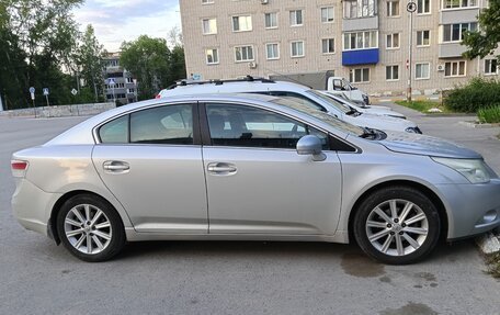 Toyota Avensis III рестайлинг, 2011 год, 1 500 000 рублей, 1 фотография