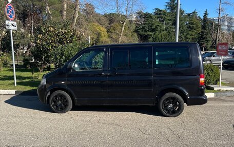 Volkswagen Multivan T5, 2006 год, 1 300 000 рублей, 1 фотография