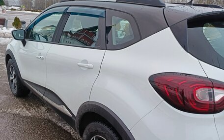 Renault Kaptur I рестайлинг, 2017 год, 1 390 000 рублей, 7 фотография