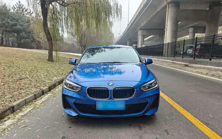 BMW 1 серия, 2022 год, 2 229 000 рублей, 2 фотография