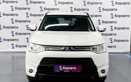 Mitsubishi Outlander III рестайлинг 3, 2013 год, 1 525 000 рублей, 4 фотография