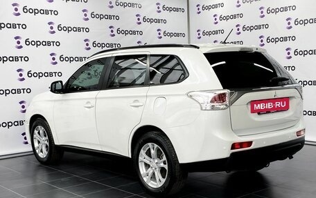 Mitsubishi Outlander III рестайлинг 3, 2013 год, 1 525 000 рублей, 5 фотография