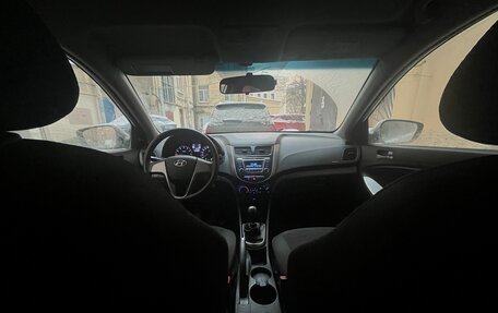 Hyundai Solaris II рестайлинг, 2016 год, 695 000 рублей, 10 фотография