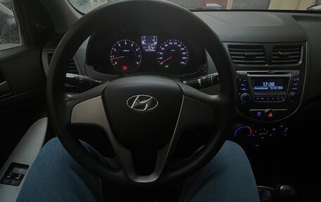 Hyundai Solaris II рестайлинг, 2016 год, 695 000 рублей, 8 фотография