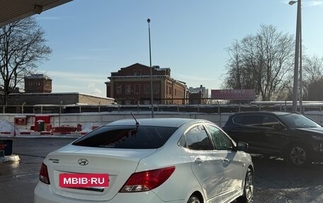 Hyundai Solaris II рестайлинг, 2016 год, 695 000 рублей, 3 фотография