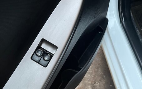 Hyundai Solaris II рестайлинг, 2016 год, 695 000 рублей, 11 фотография