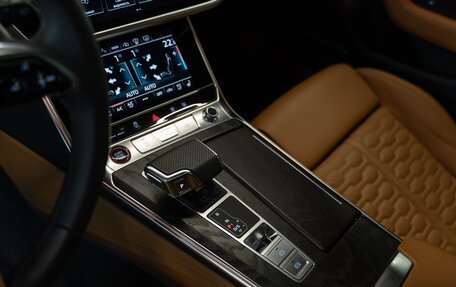 Audi RS 6, 2023 год, 18 190 000 рублей, 15 фотография