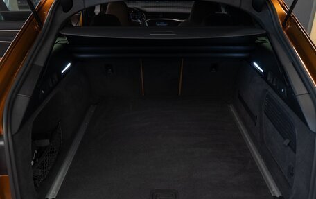 Audi RS 6, 2023 год, 18 190 000 рублей, 25 фотография