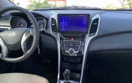 Hyundai i30 II рестайлинг, 2012 год, 700 000 рублей, 12 фотография