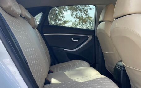 Hyundai i30 II рестайлинг, 2012 год, 700 000 рублей, 16 фотография