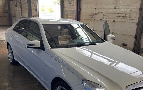 Mercedes-Benz E-Класс, 2011 год, 1 250 000 рублей, 4 фотография