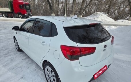 KIA Rio III рестайлинг, 2017 год, 890 000 рублей, 9 фотография