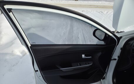 KIA Rio III рестайлинг, 2017 год, 890 000 рублей, 23 фотография